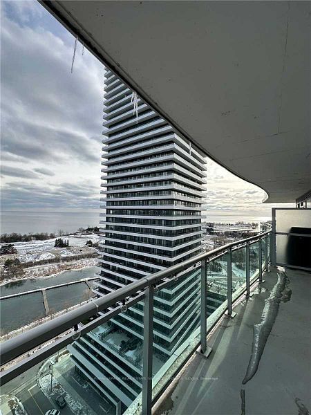 33 Shore Breeze Dr, unit 1809 for rent