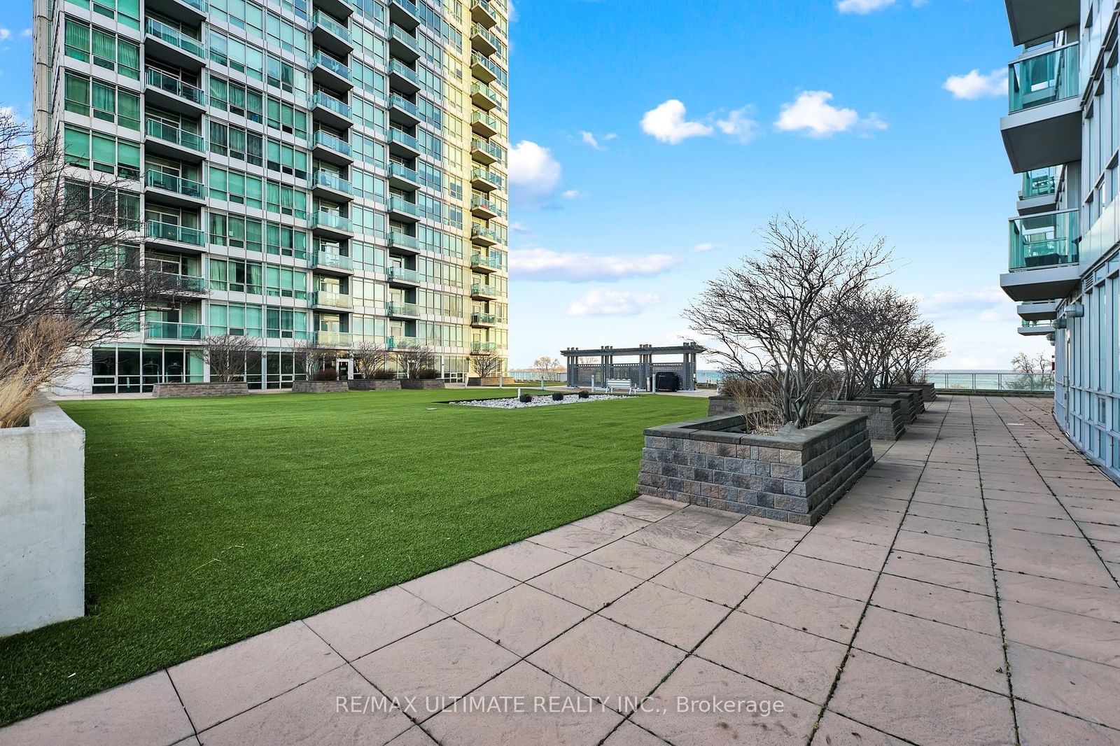 1910 Lake Shore Blvd W, unit 201 for sale