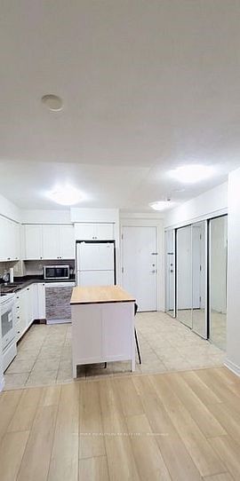 3888 Duke of York Blvd, unit 1026 for rent