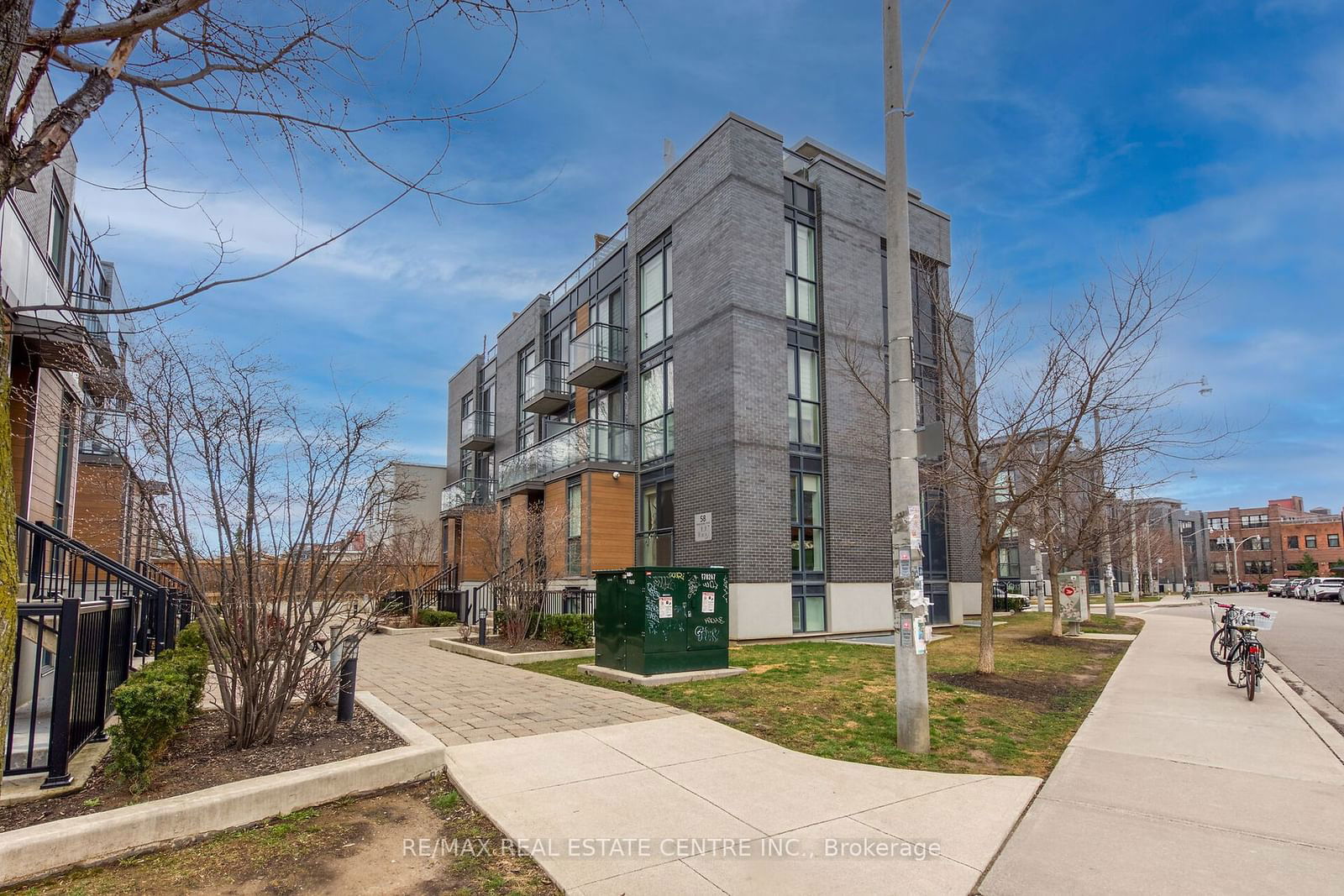 Wallace Walk Townhomes, West End, Toronto