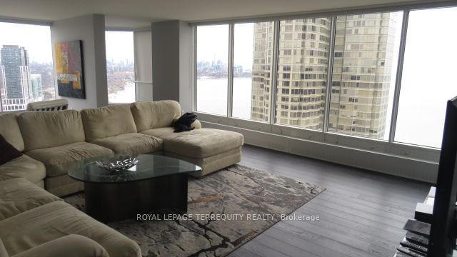 2045 Lakeshore Blvd W, unit 3305 for sale