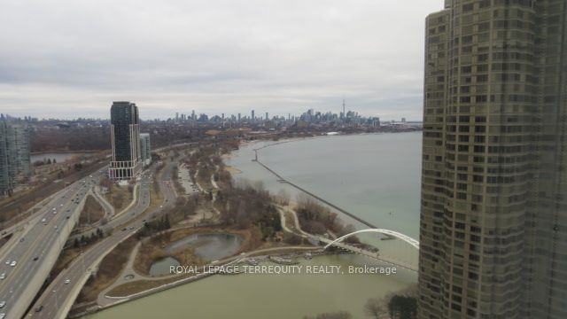 2045 Lake Shore Blvd W, unit 3305 for sale