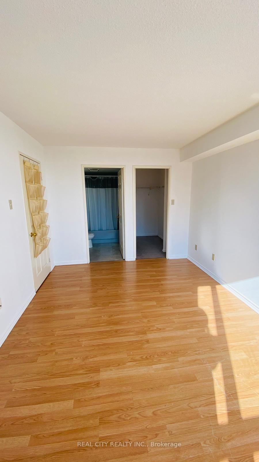 285 Enfield Pl W, unit 705 for rent