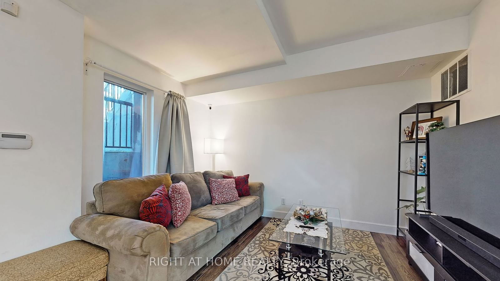 3043 Finch Ave W, unit 1016 for sale