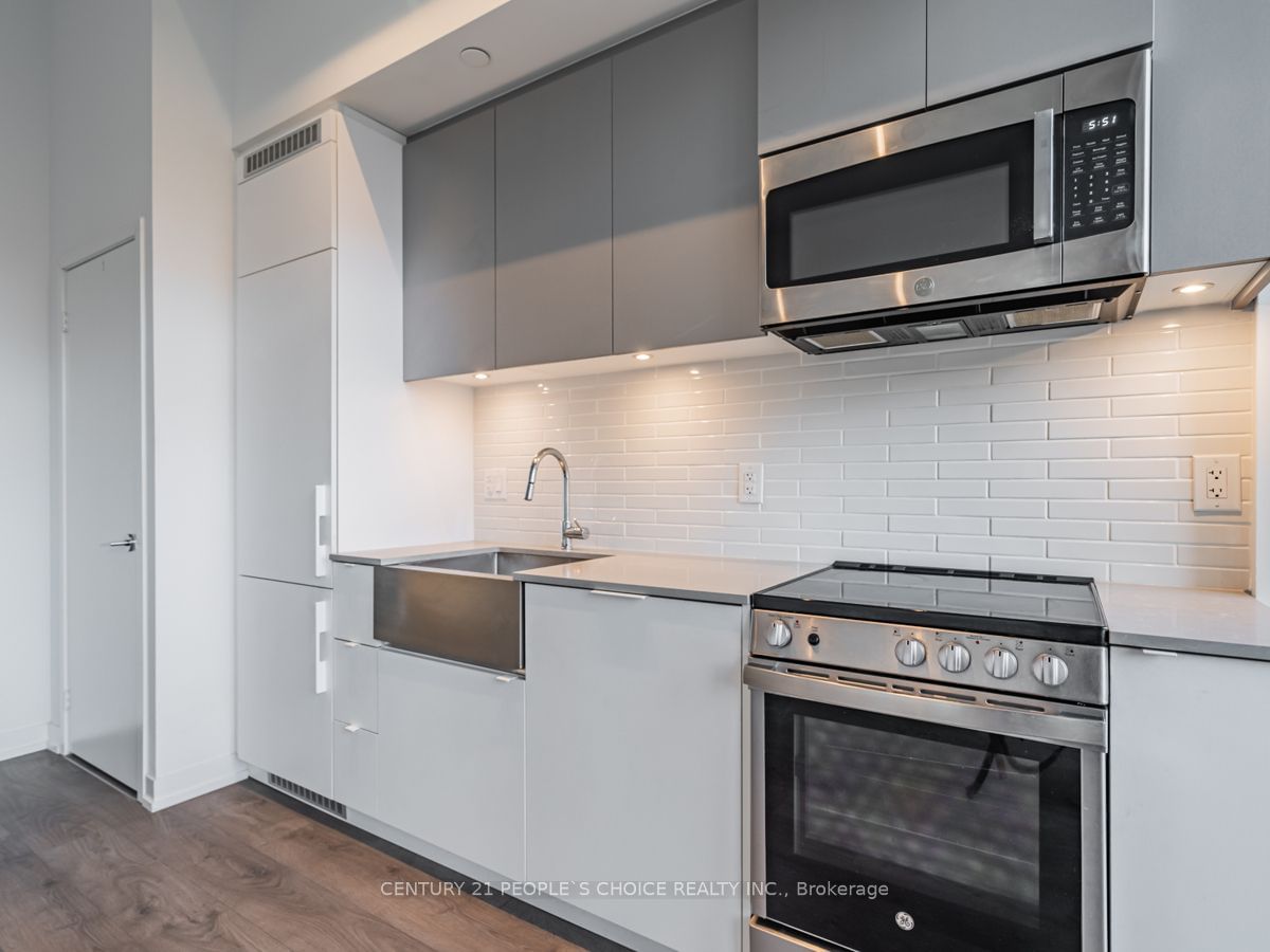 270 Dufferin St, unit 218 for rent