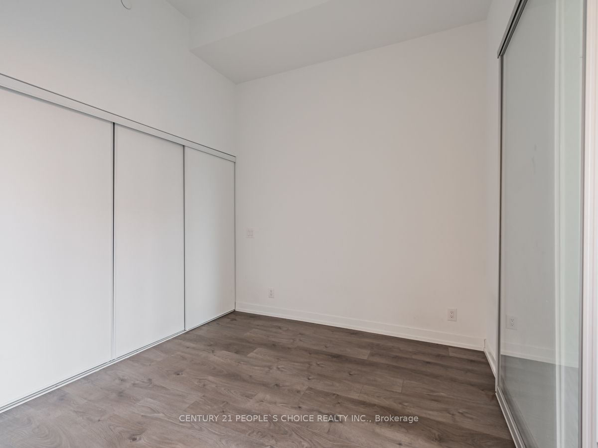 270 Dufferin St, unit 218 for rent