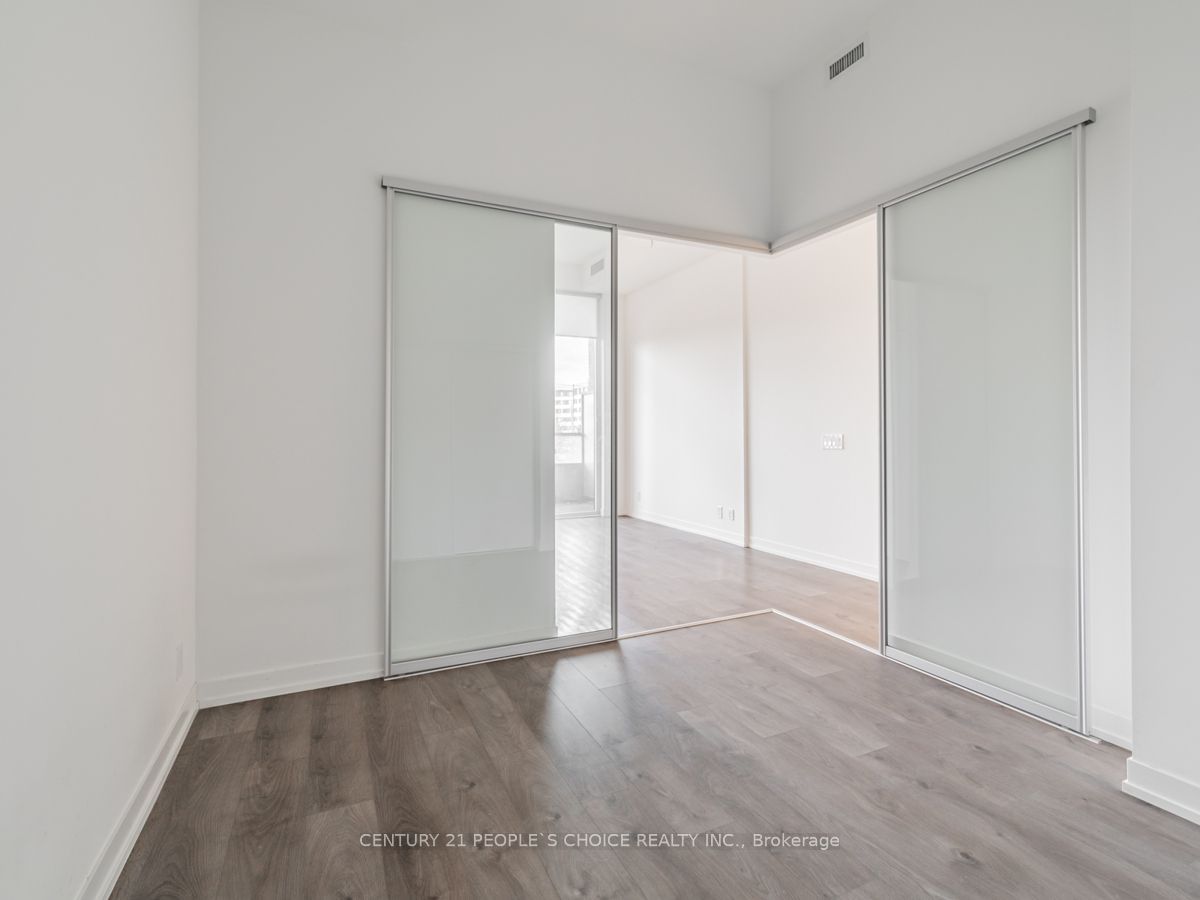 270 Dufferin St, unit 218 for rent