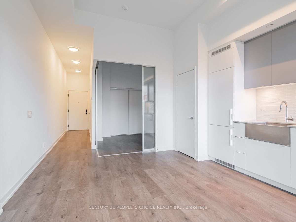 270 Dufferin St, unit 218 for rent