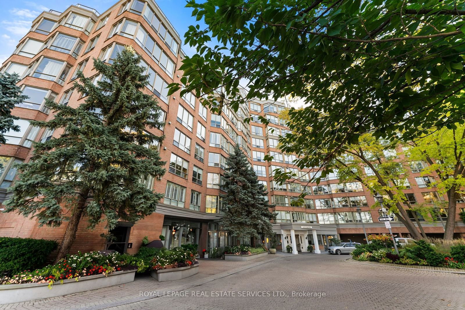 1 Ripley Ave, unit 306 for sale