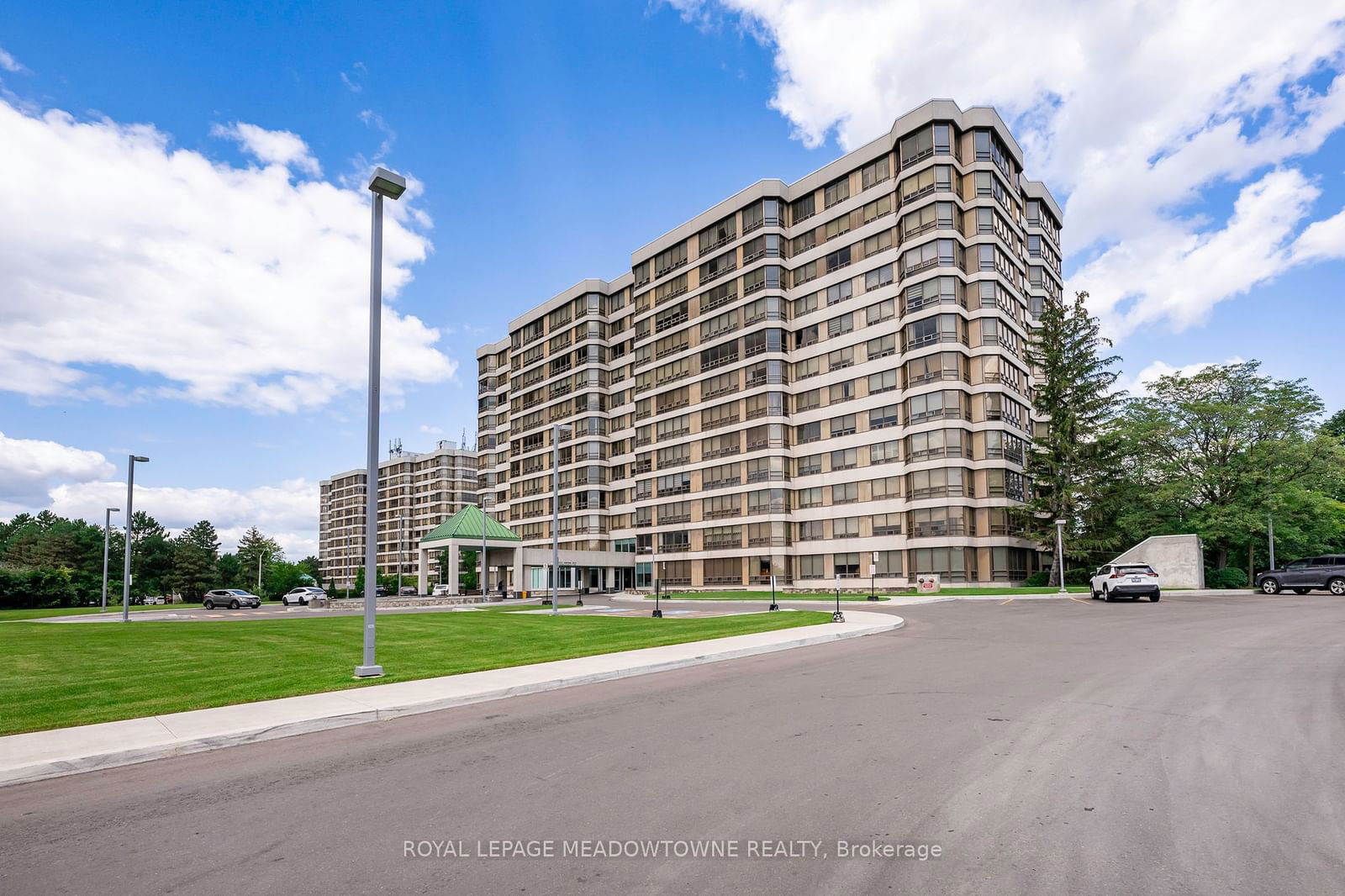 320 Mill St S, unit 1109 for sale