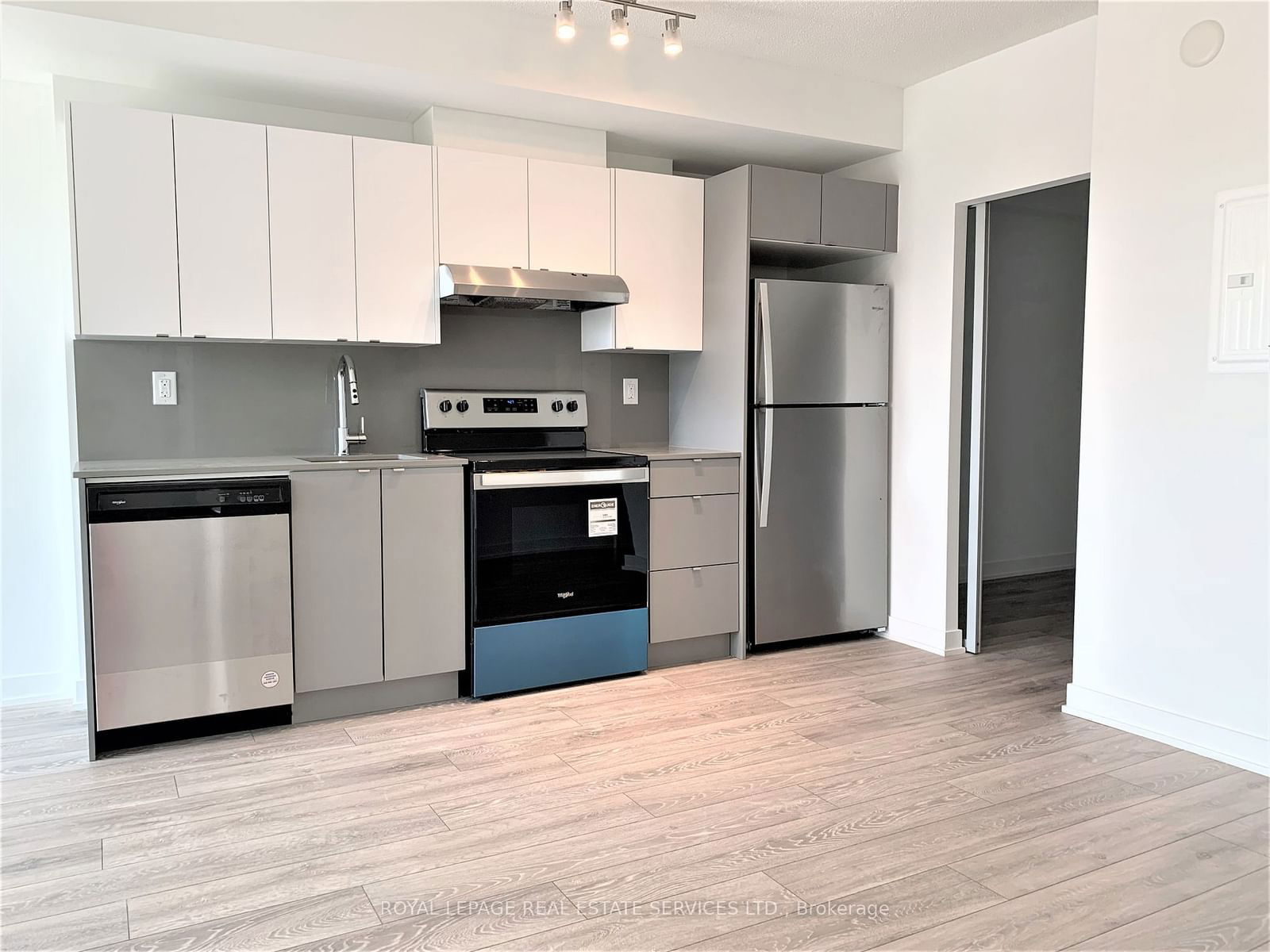 3200 Dakota Common, unit B215 for rent