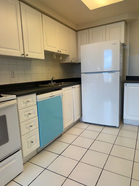 135 Hillcrest Ave, unit 2212 for rent