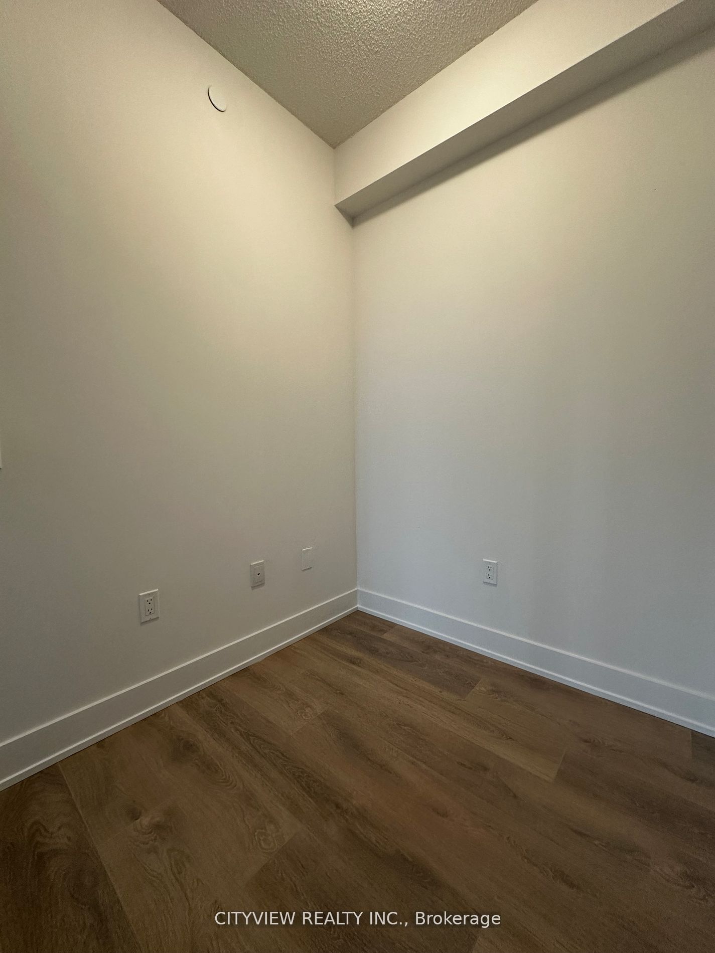 202 Burnhamthorpe Rd E, unit 1803 for rent