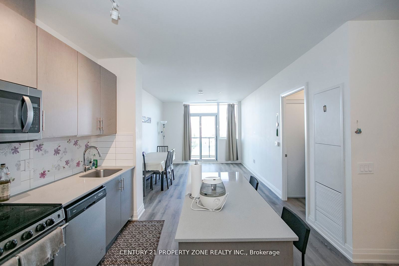 509 Dundas St, unit 211 for rent