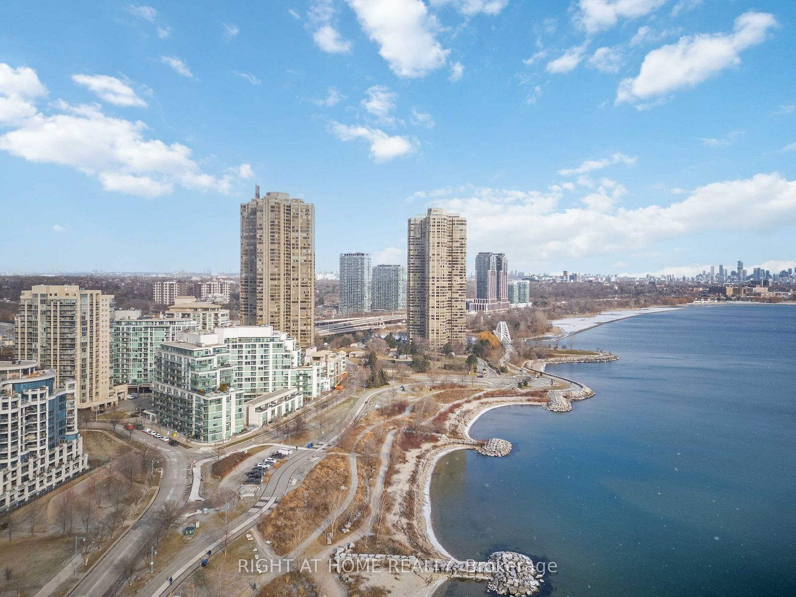 Grenadier Landing Condos, Etobicoke, Toronto