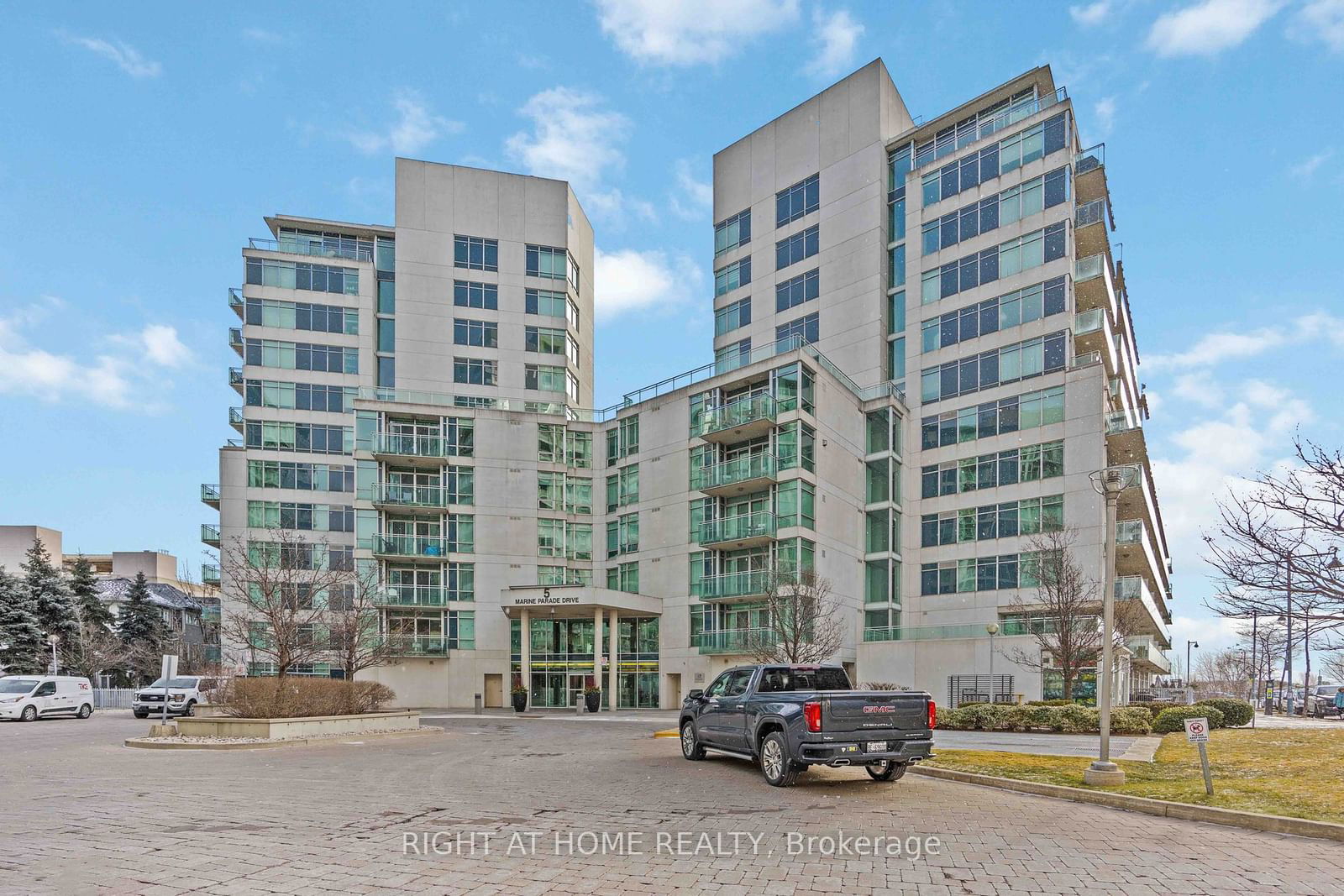 Grenadier Landing Condos, Etobicoke, Toronto