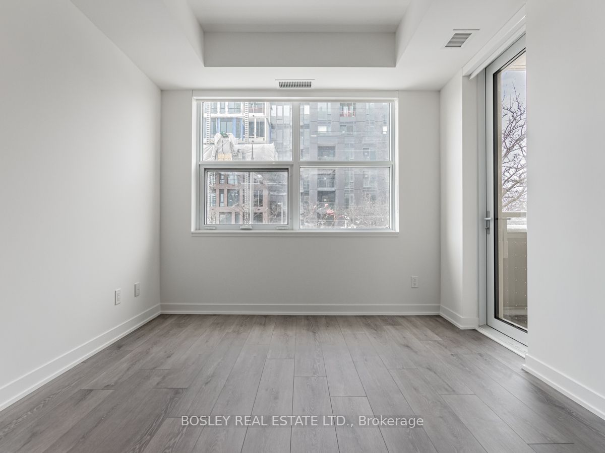 1787 St Clair Ave W, unit 212 for rent