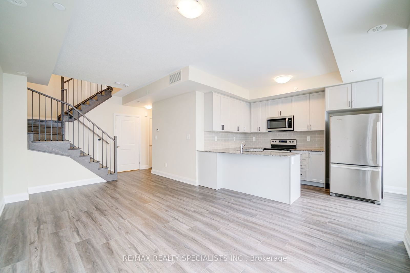 8175 Britannia Rd, unit 108 for sale