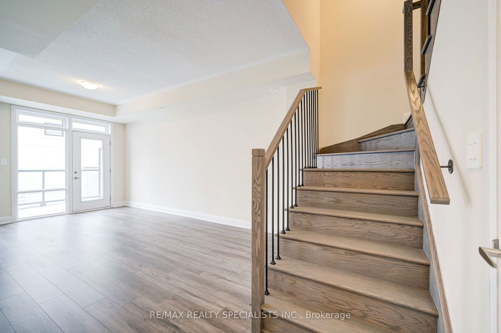 8175 Britannia Rd, unit 108 for sale