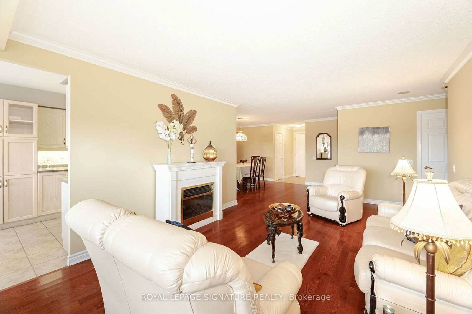 35 Kingsbridge Garden Circ, unit 1705 for sale