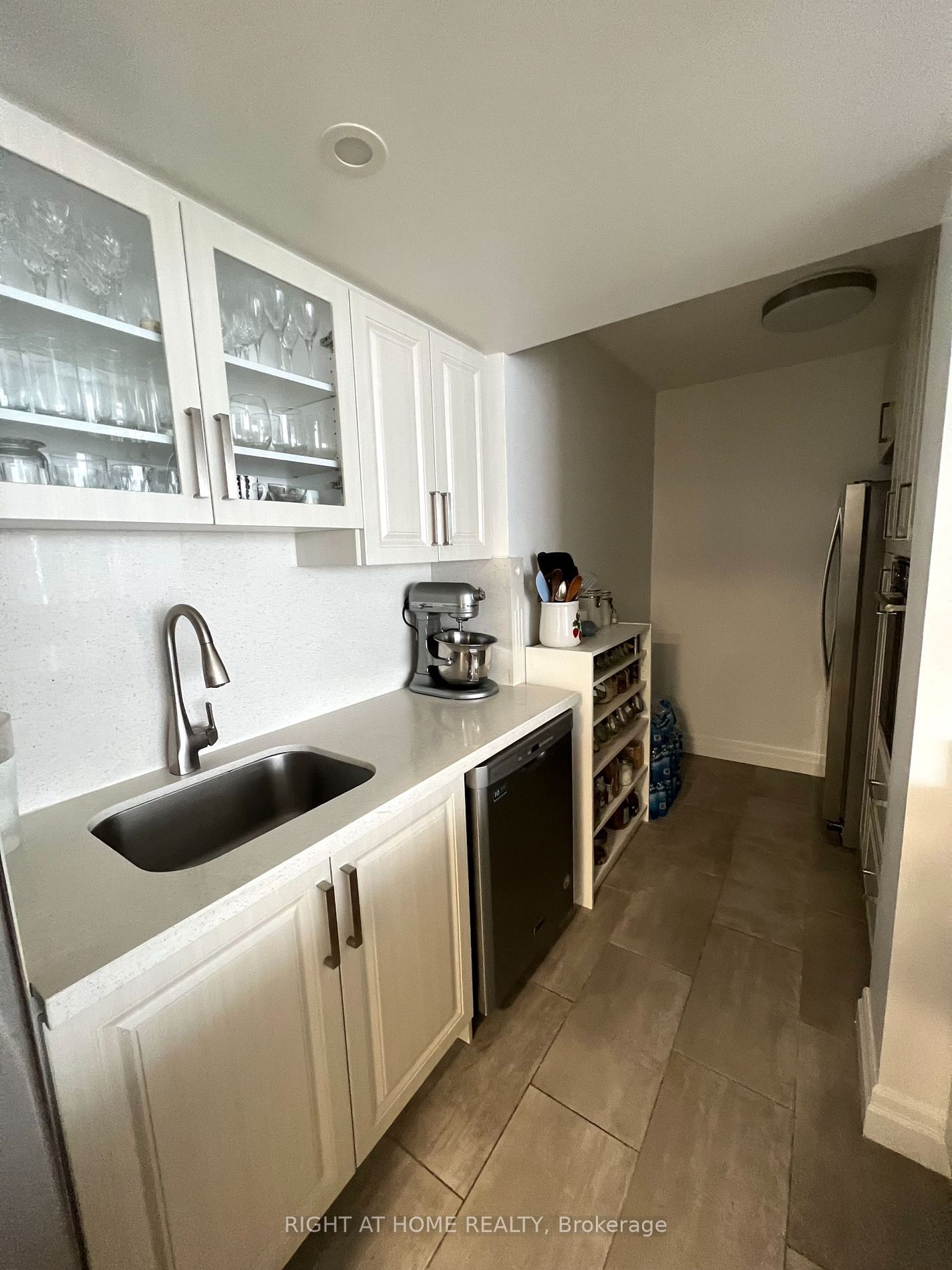 1333 Bloor St, unit 1018 for sale