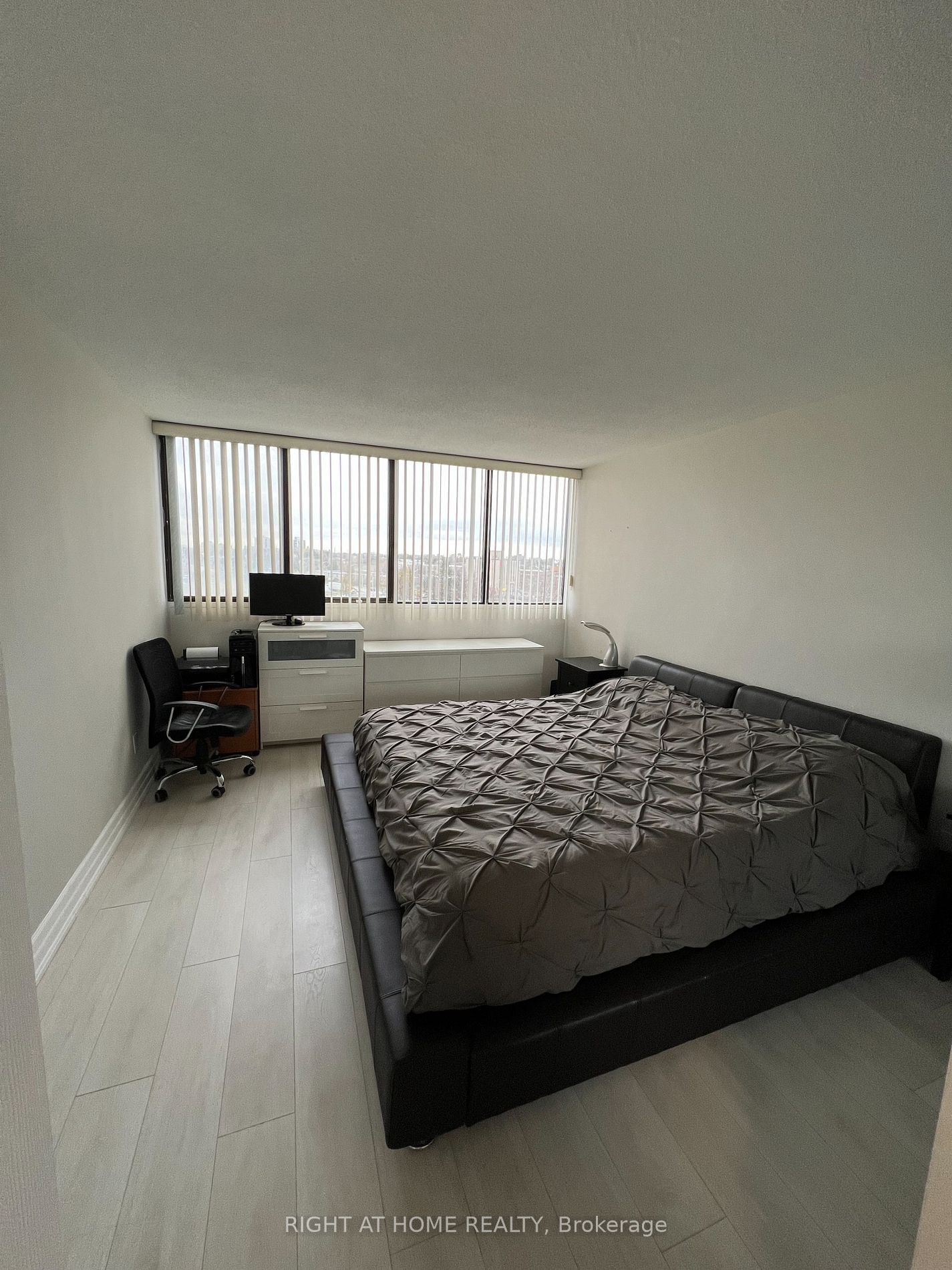 1333 Bloor St, unit 1018 for sale