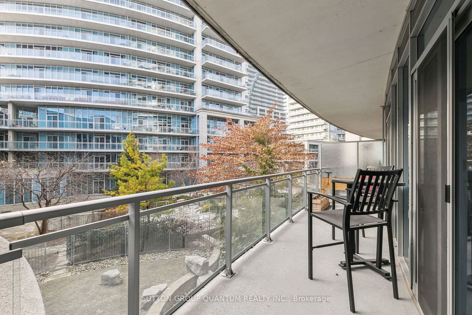 Explorer At Waterview Condos, Etobicoke, Toronto