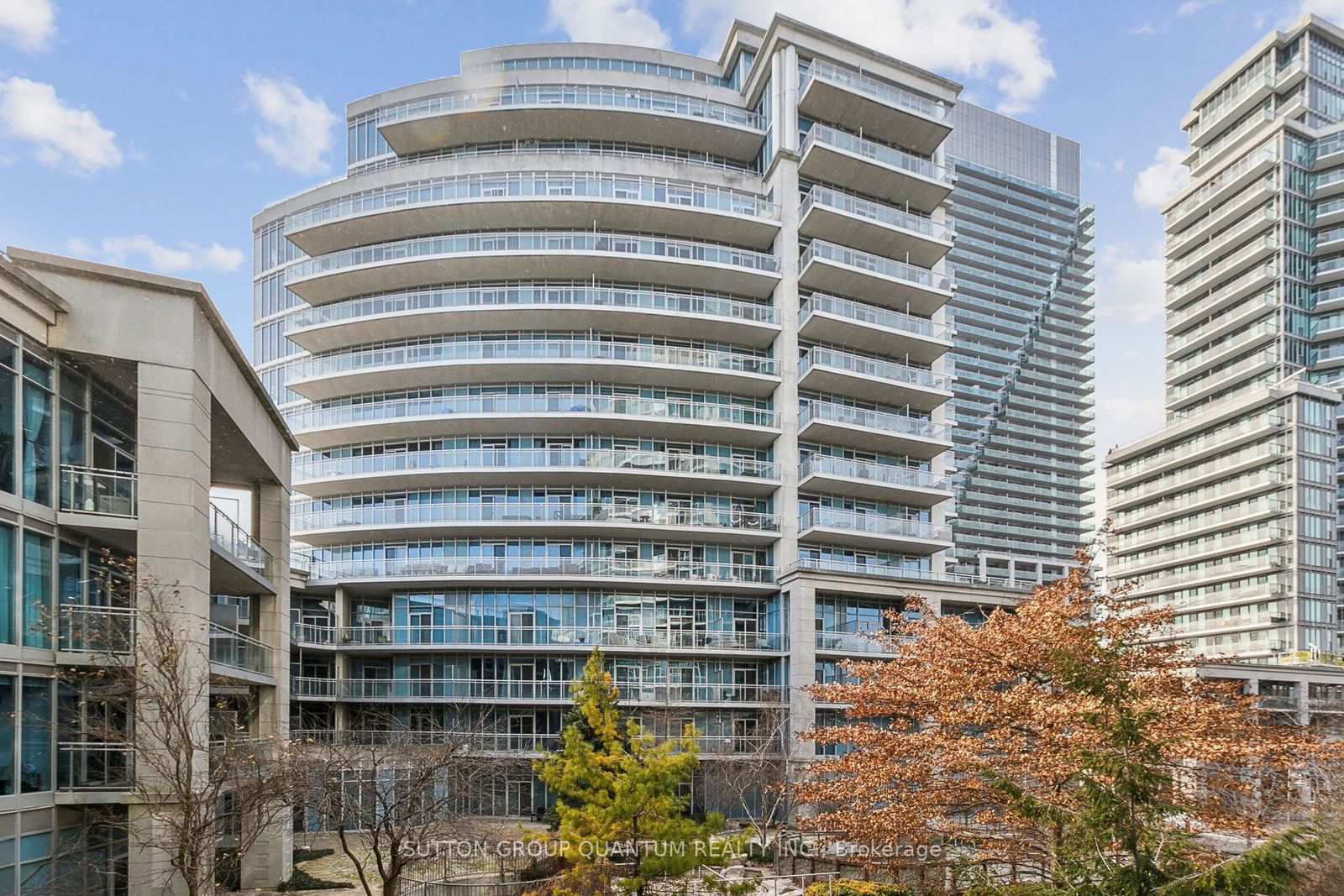 Explorer At Waterview Condos, Etobicoke, Toronto