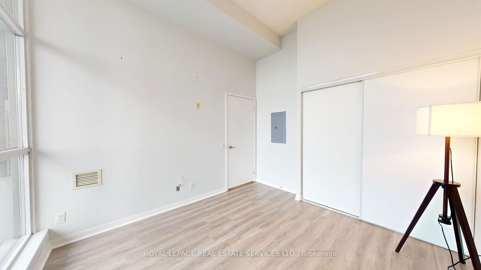 1600 Keele St, unit 404 for sale