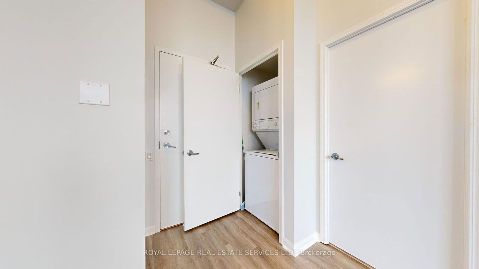 1600 Keele St, unit 404 for sale