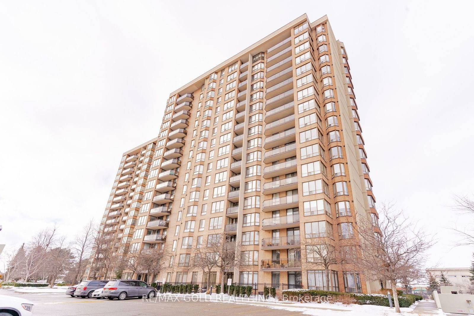 20 Cherrytree Dr, unit 509 for sale