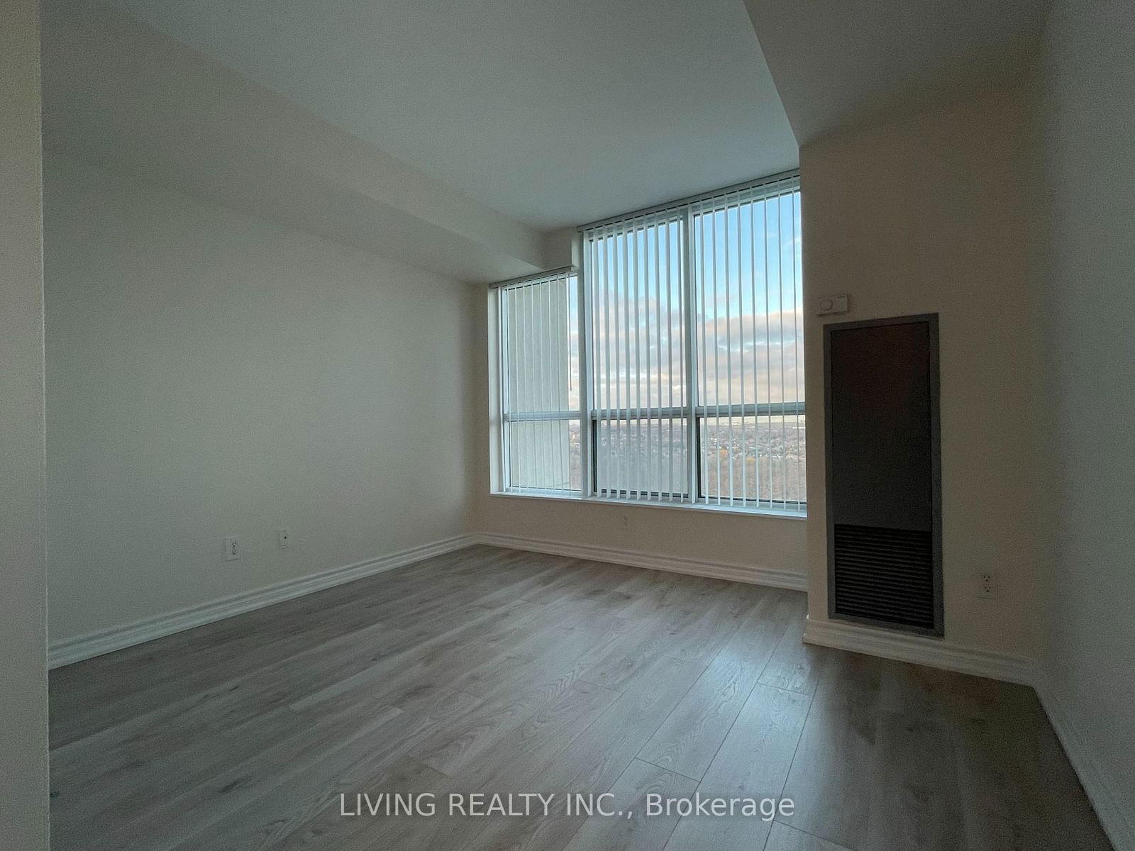 2545 Erin Centre Blvd, unit 1704 for sale