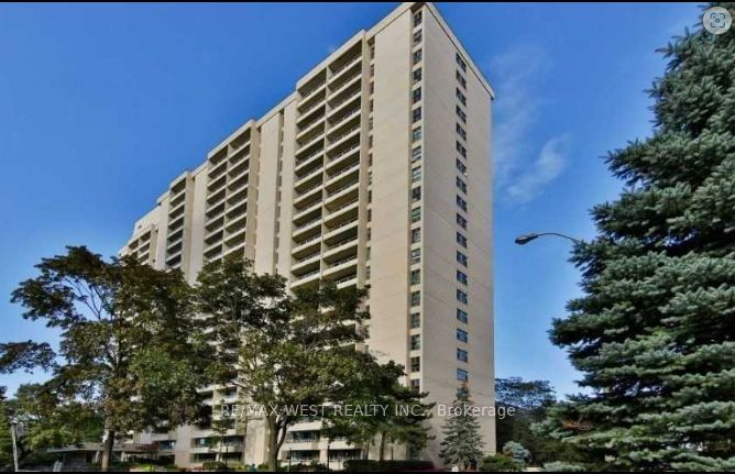 360 Ridelle Ave, unit 911 for sale