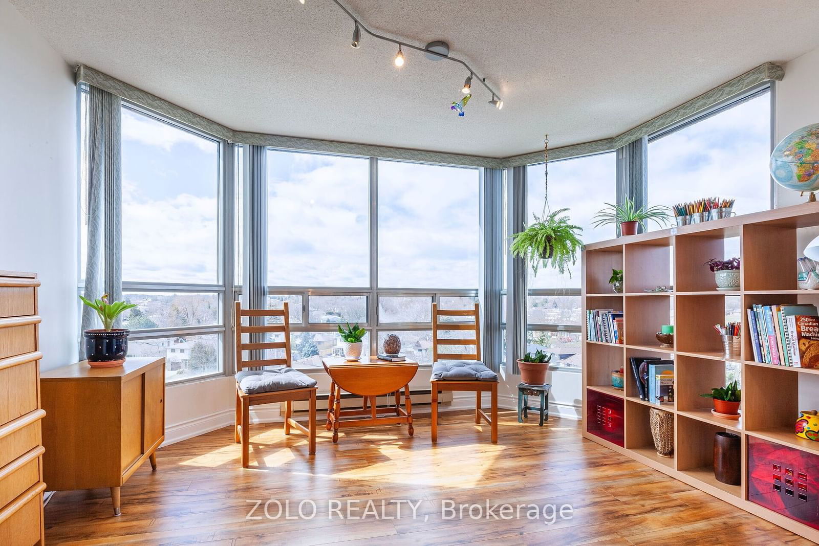 310 Mill St S, unit 709 for sale