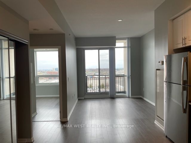 3091 Dufferin St, unit 801 for rent