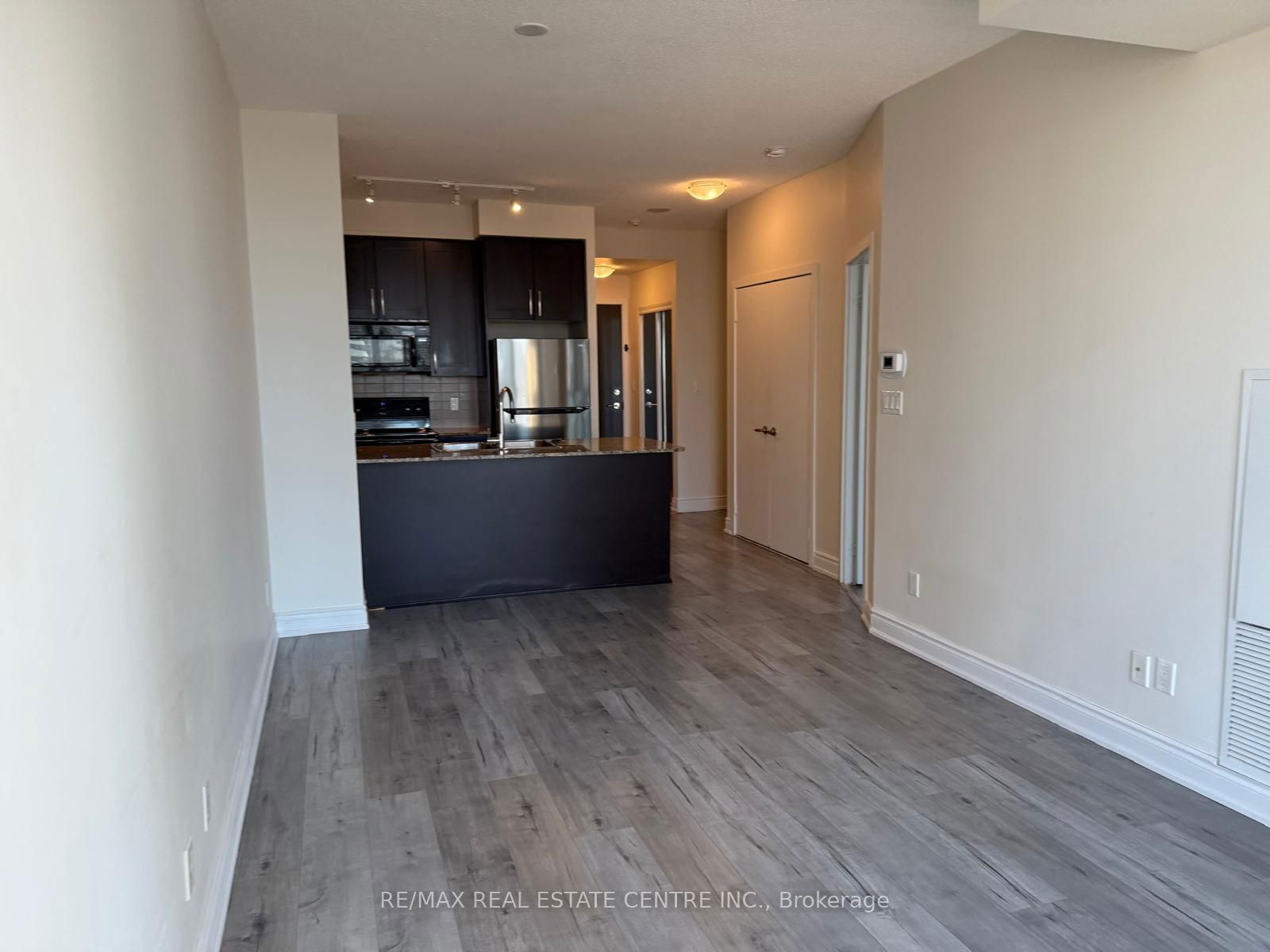 4070 Confederation Pkwy, unit 1808 for rent