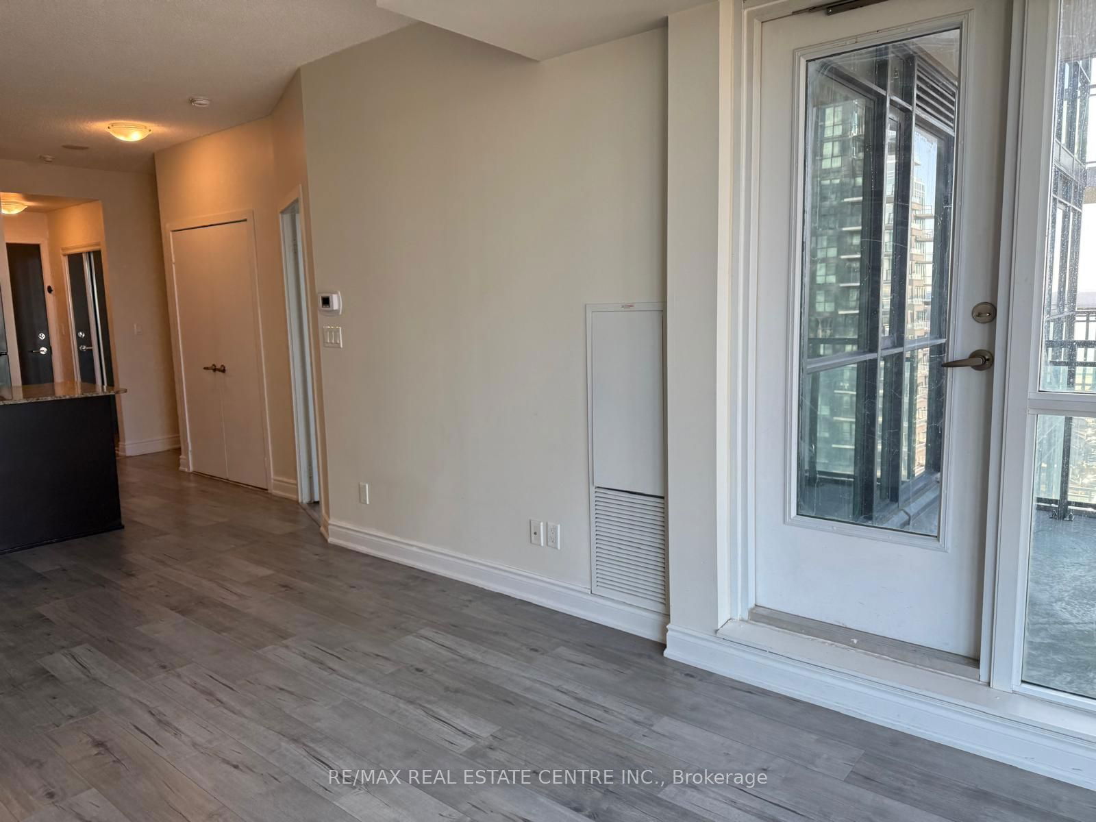 4070 Confederation Pkwy, unit 1808 for rent