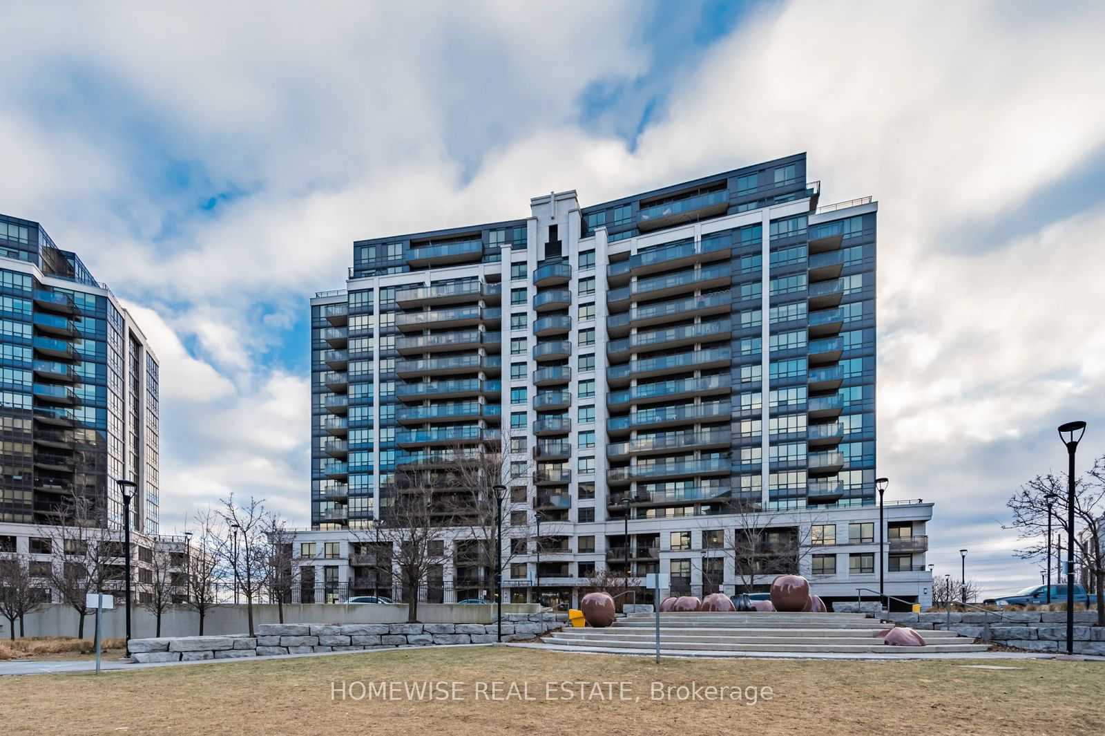 1070 Sheppard Ave W, unit 717 for sale