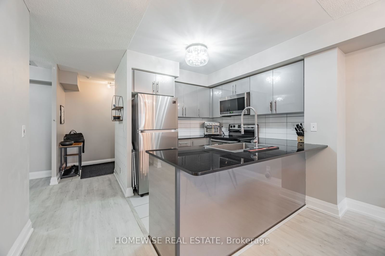 1070 Sheppard Ave W, unit 717 for sale