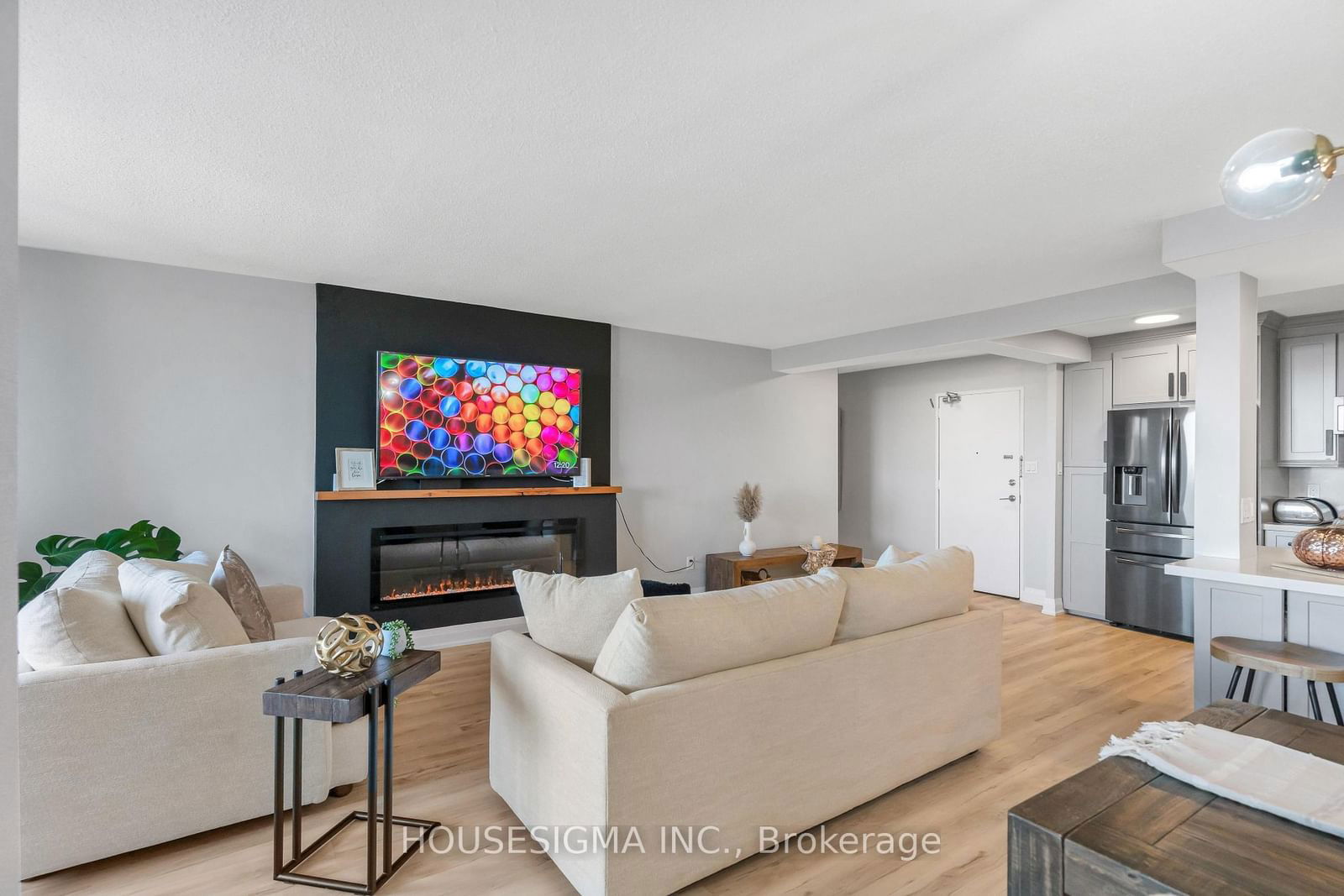 716 The West Mall, unit 1402 for sale