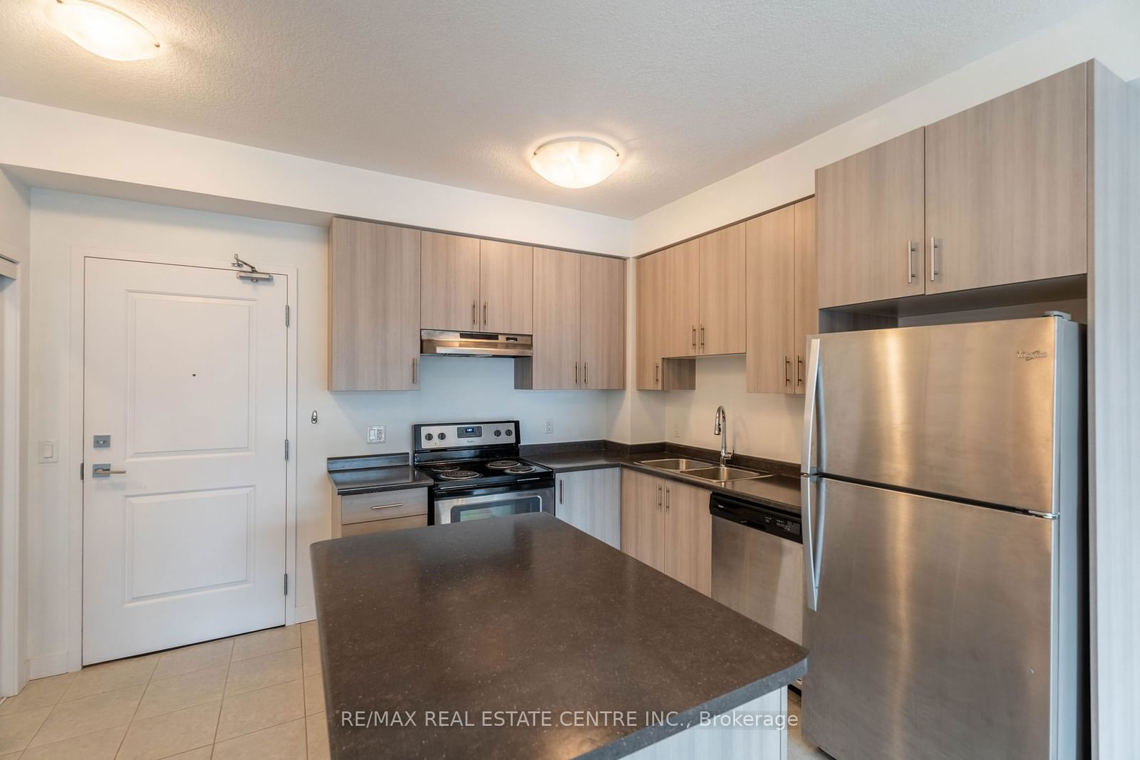 2486 Old Bronte Rd, unit 723 for rent