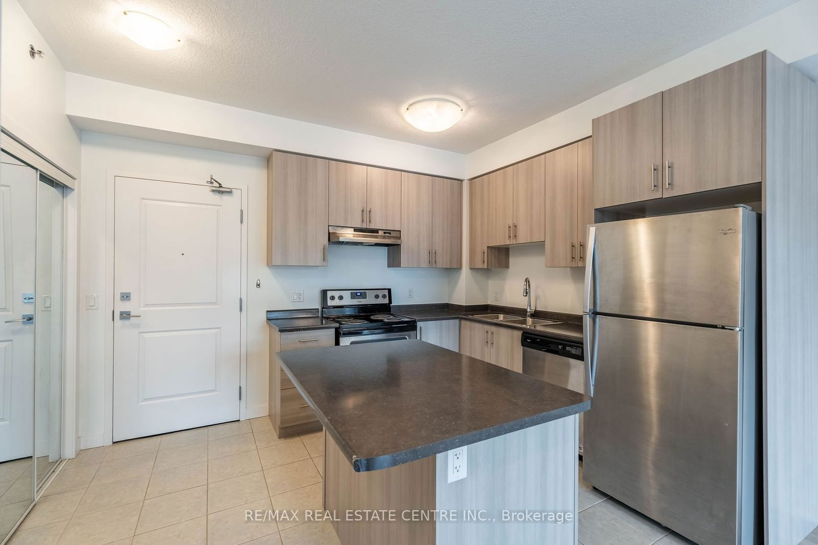 2486 Old Bronte Rd, unit 723 for rent