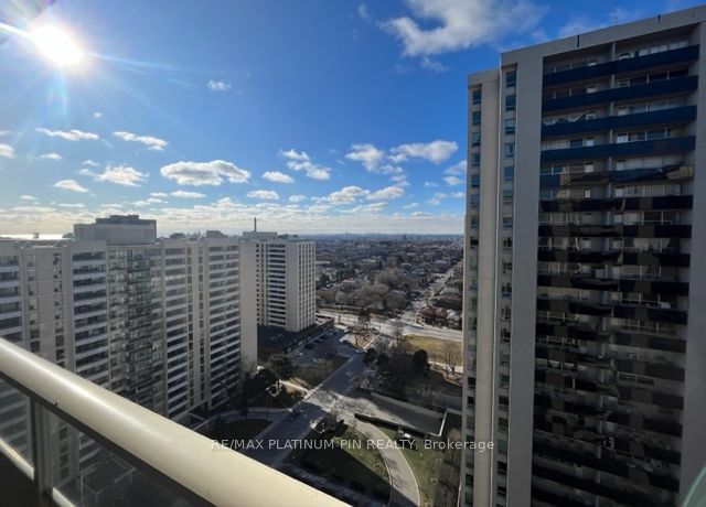 360 Ridelle Ave, unit 2103 for sale