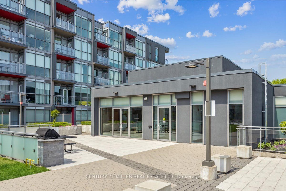 5240 DUNDAS St, unit 614 for rent