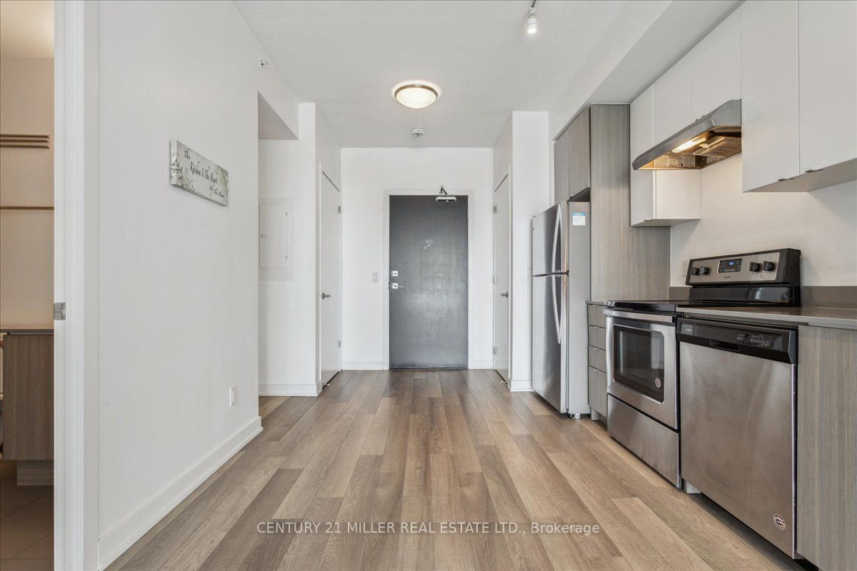 5240 DUNDAS St, unit 614 for rent