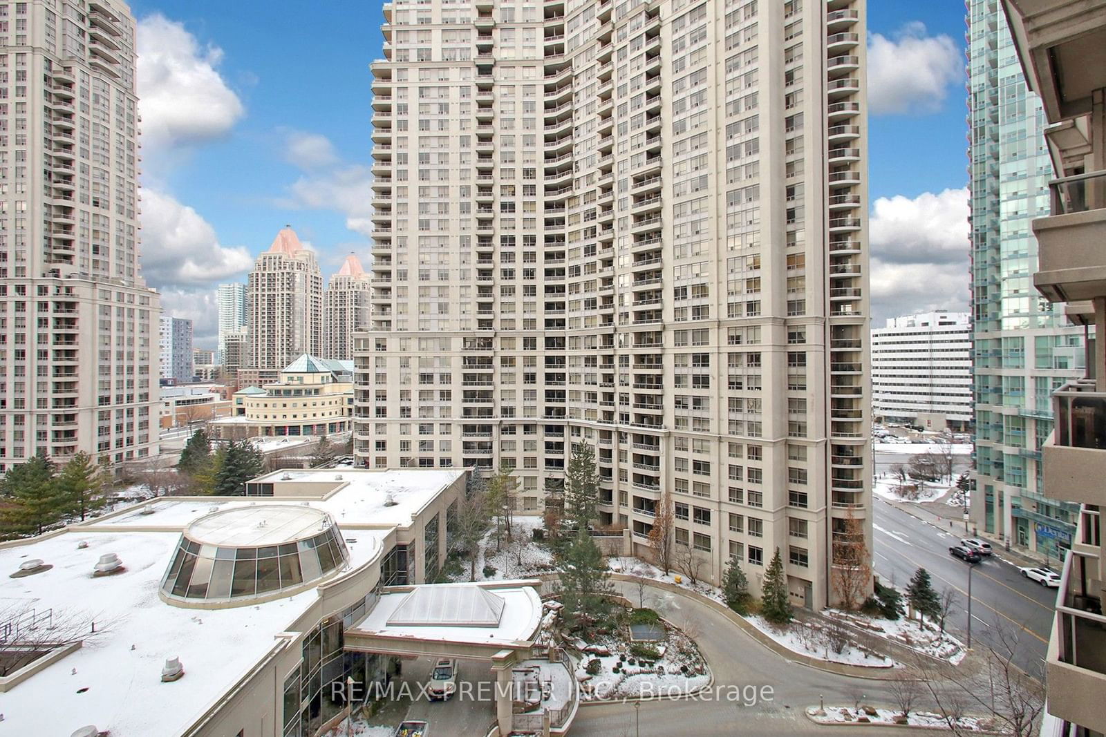 3880 Duke Of York Blvd, unit 1002 for rent