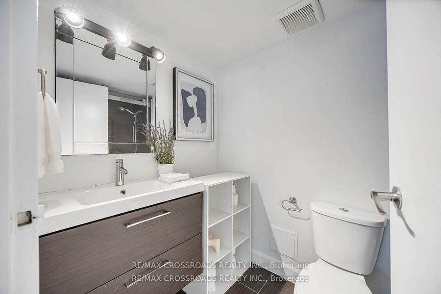 10 Markbrook Lane, unit 209 for sale