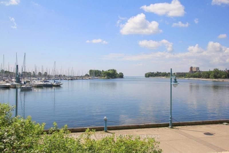 2267 Lake Shore Blvd W, unit 1116 for rent