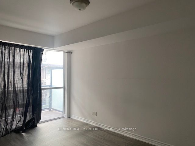 15 James Finlay Way, unit 726 for rent