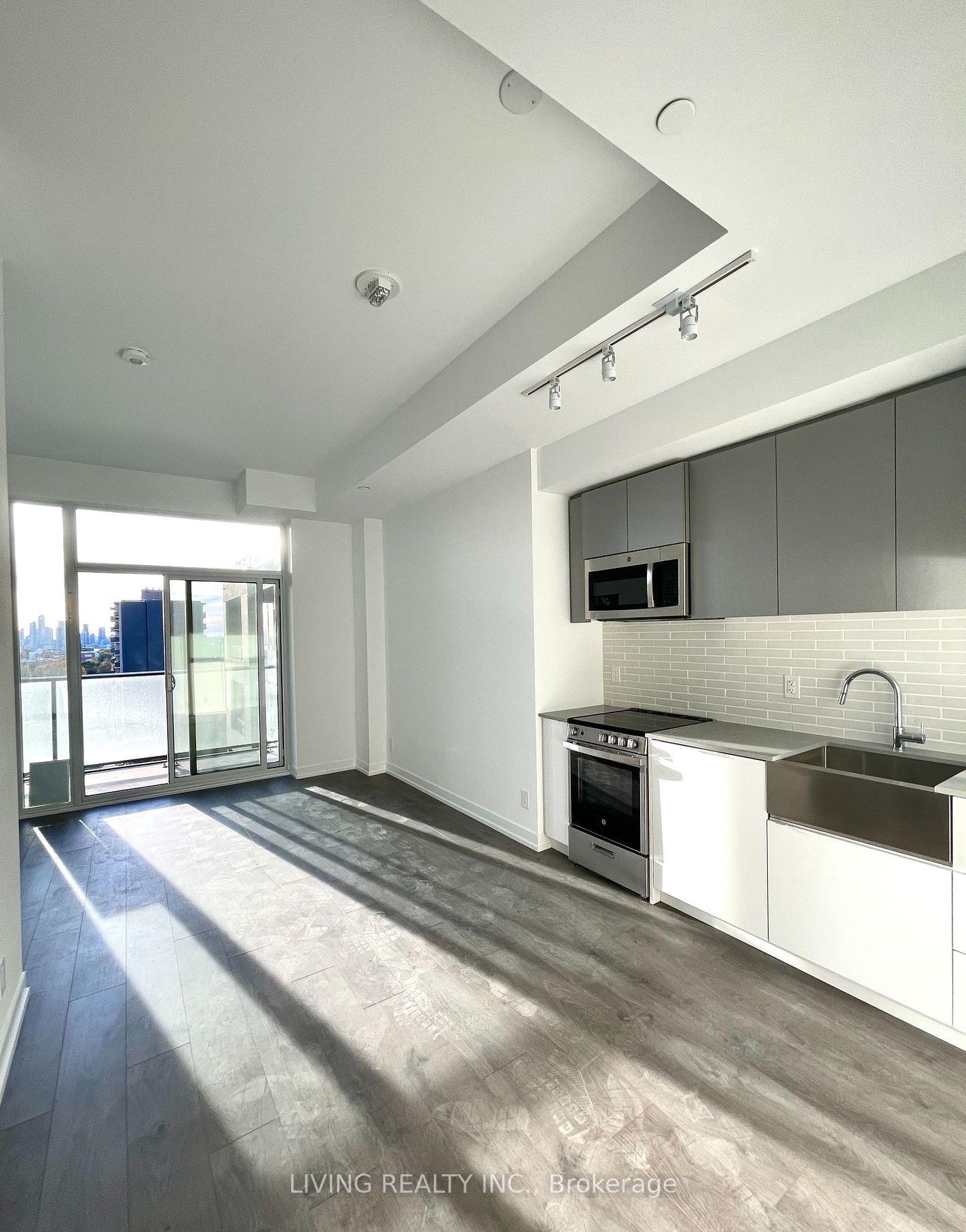 270 Dufferin St, unit 913 for rent